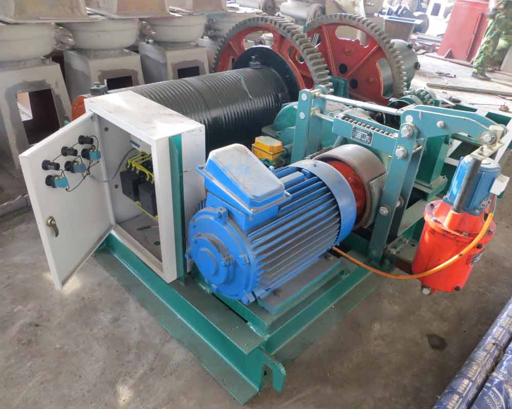 卷揚(yáng)啟閉機(jī)