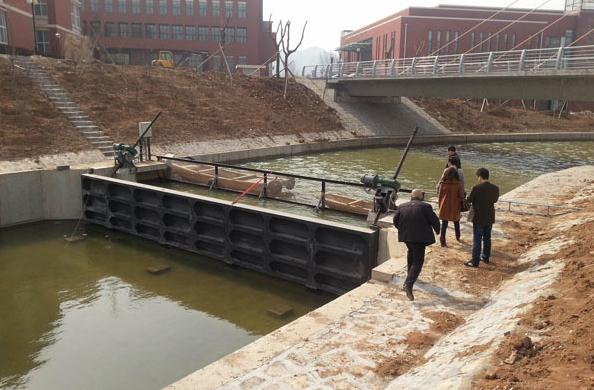  鋼制閘門運(yùn)輸條件以及鋼閘門軌道如何安裝